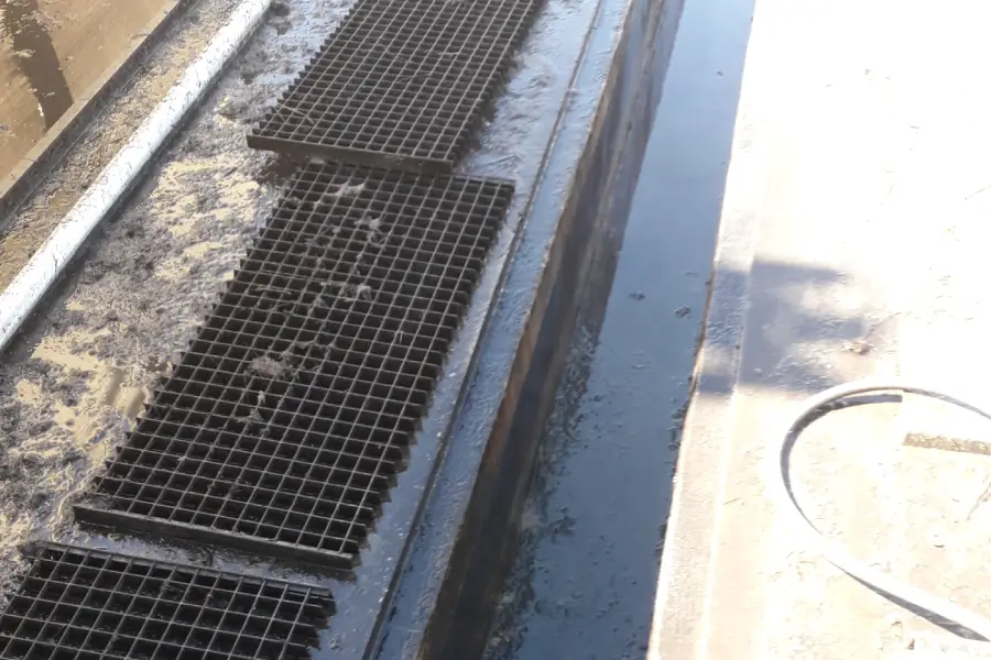 Nettoyage graisse aire de lavage 